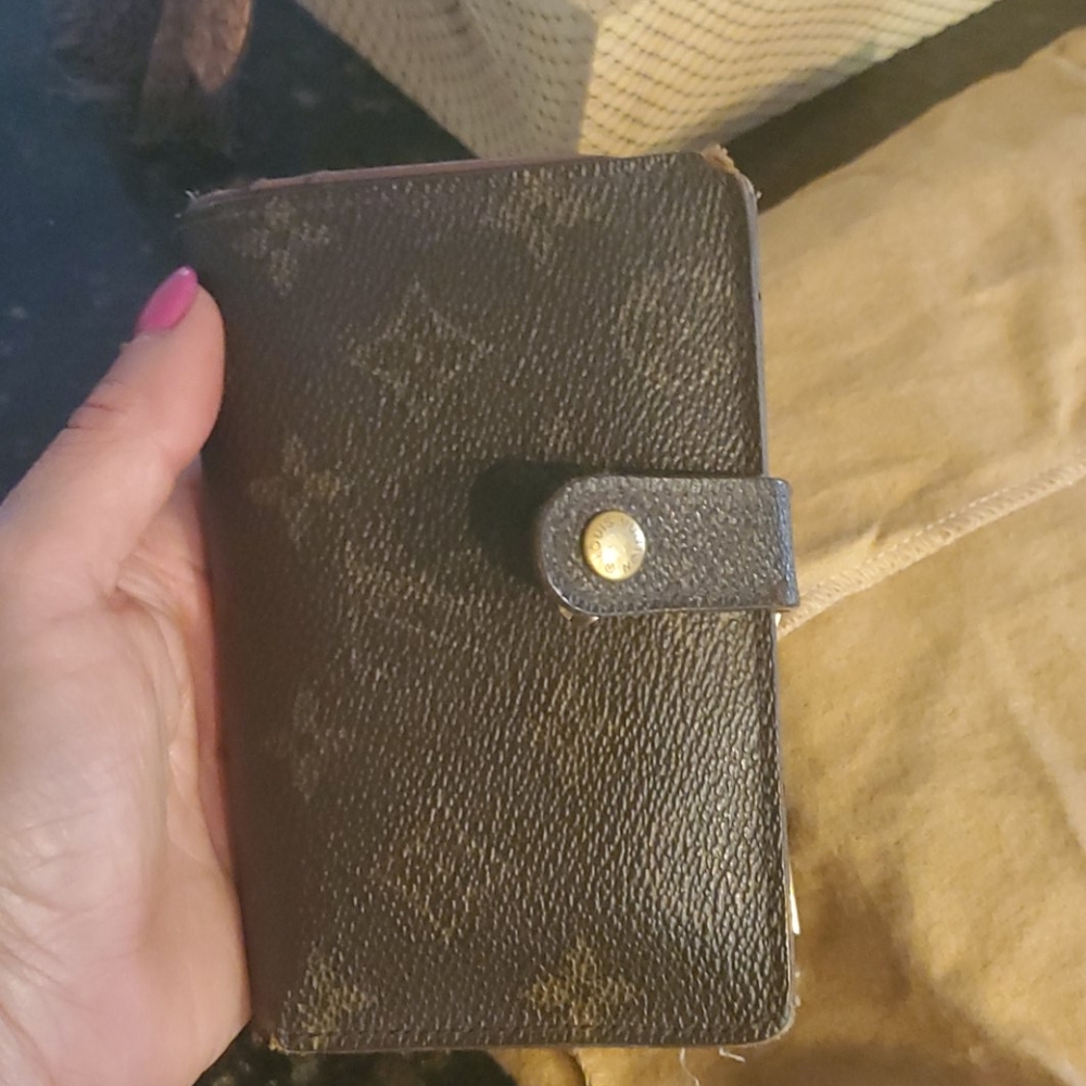 Louis vuitton wallet